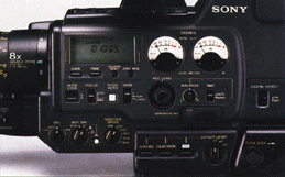 CCD-V5000 Hi-8 Camera (Detail)