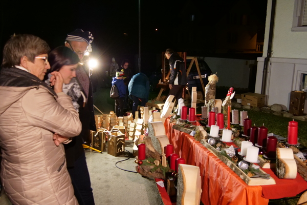 Impressionen vom Weihnachtsmarkt Ganterschwil 2018