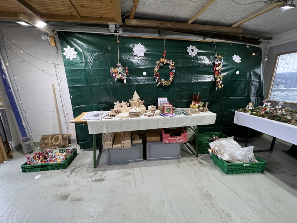 Impressionen vom Weihnachtsmarkt 2021 in der Garage Tufertschwil