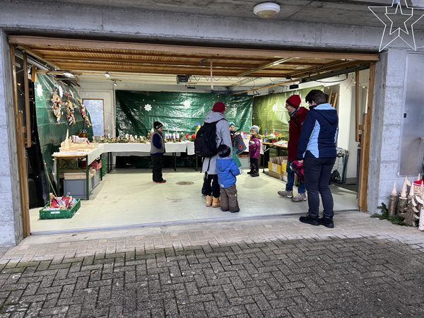 Impressionen vom Weihnachtsmarkt 2021 in der Garage Tufertschwil