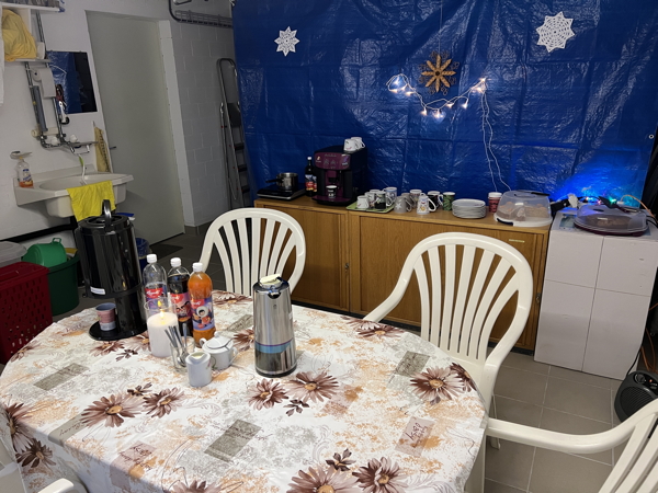 Impressionen vom Weihnachtsmarkt 2021 in der Garage Tufertschwil